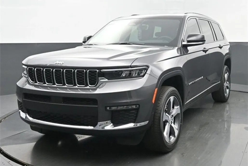 2025 Jeep Grand Cherokee L photo 1