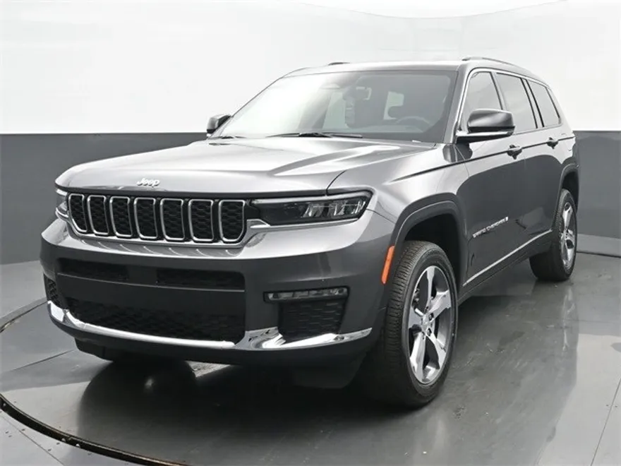 2025 Jeep Grand Cherokee L photo 1