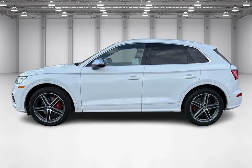 2018 Audi SQ5 Prestige photo 1