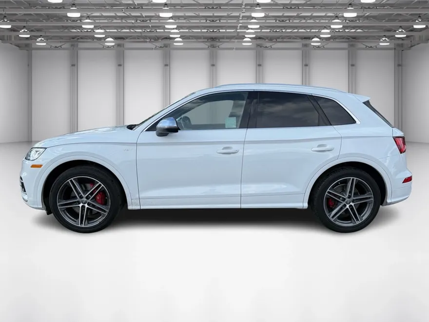 2018 Audi SQ5 Prestige photo 1
