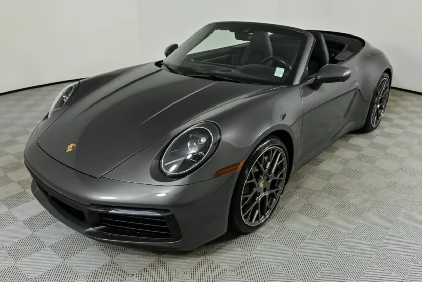 2021 Porsche 911 4 Cabriolet photo 1
