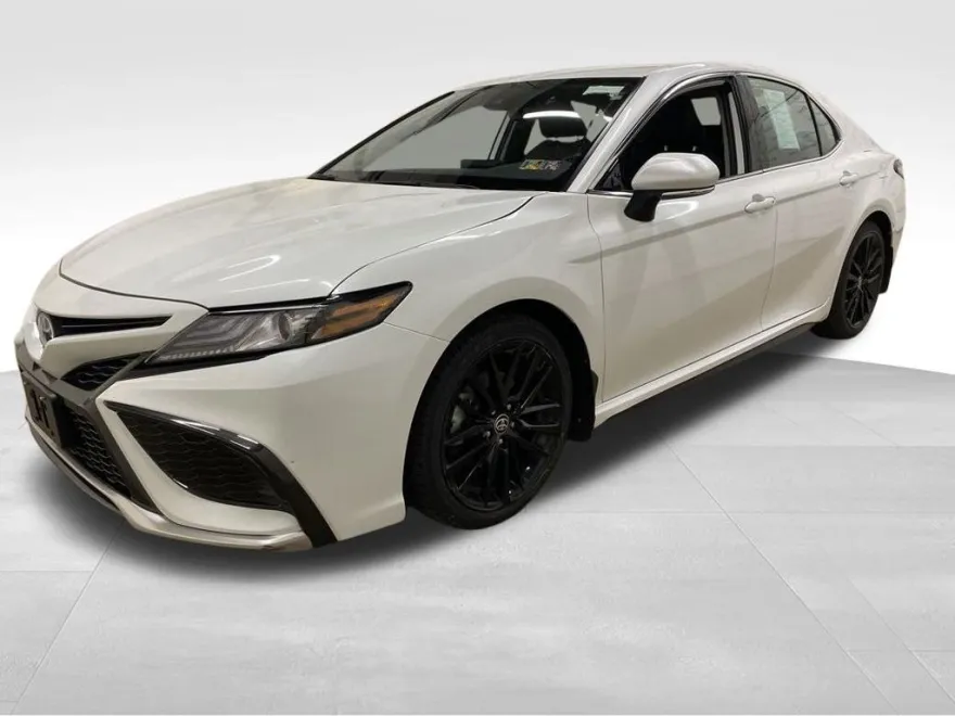 2023 Toyota Camry XSE photo 1