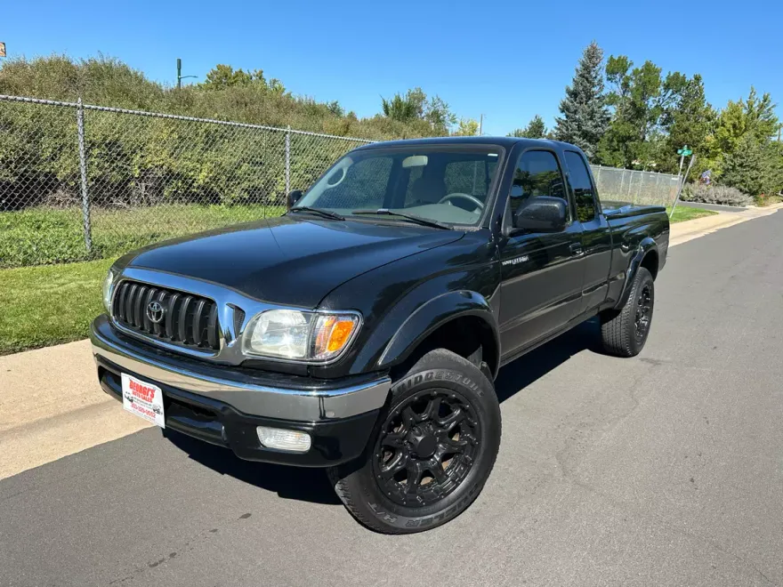 2004 Toyota Tacoma 4x4 Access Cab V6 TRD photo 1