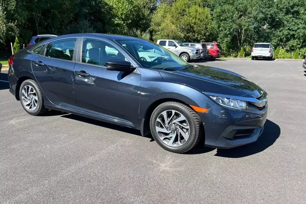 2016 Honda Civic EX photo 1