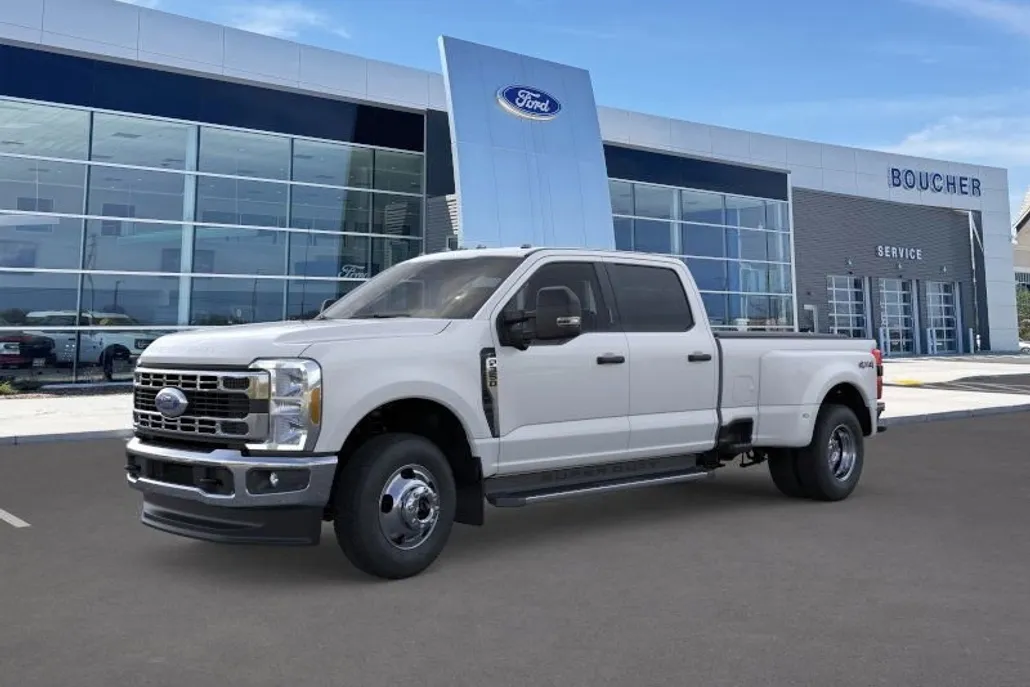 2025 Ford F-350 XLT photo 1