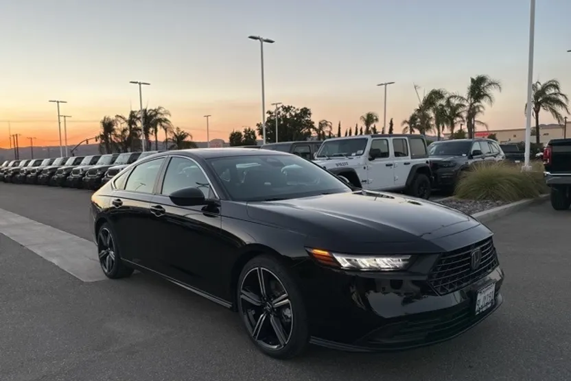 2024 Honda Accord Hybrid Sport photo 1