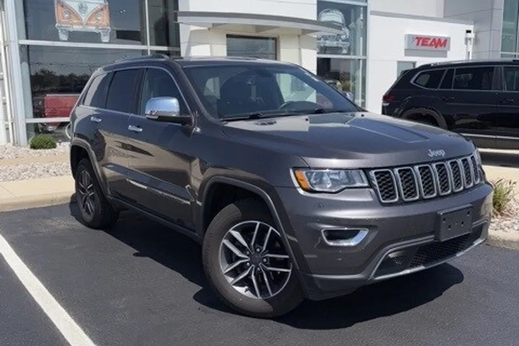 2019 Jeep Grand Cherokee Limited photo 1