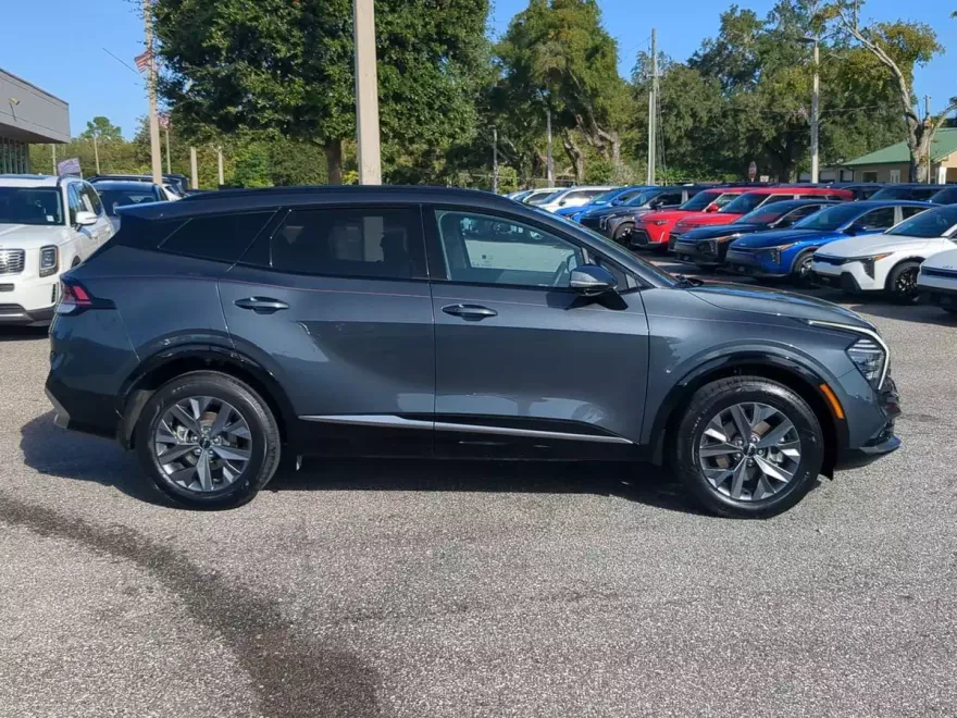 2025 Kia Sportage Hybrid photo 1