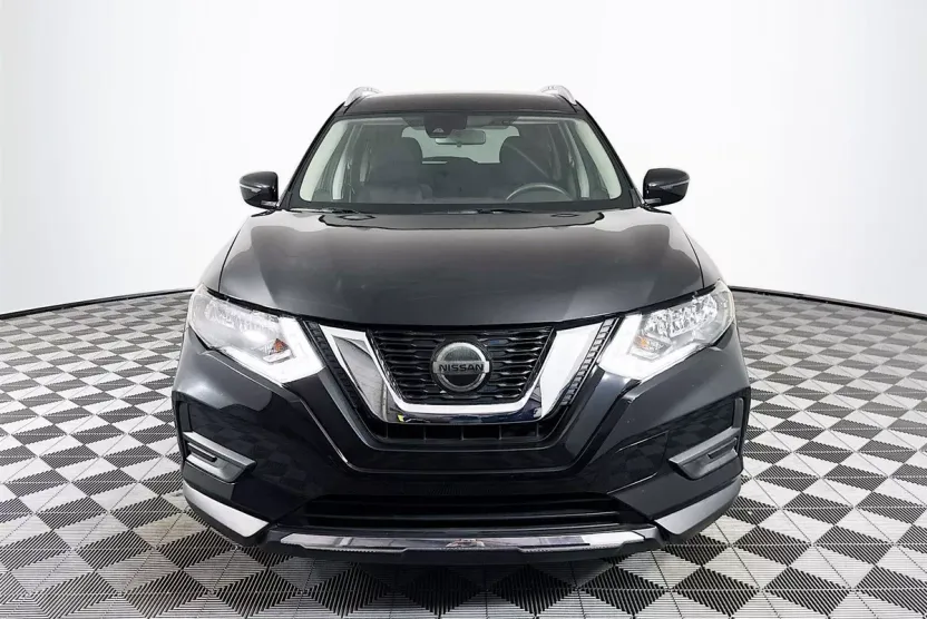 2020 Nissan Rogue SV photo 1