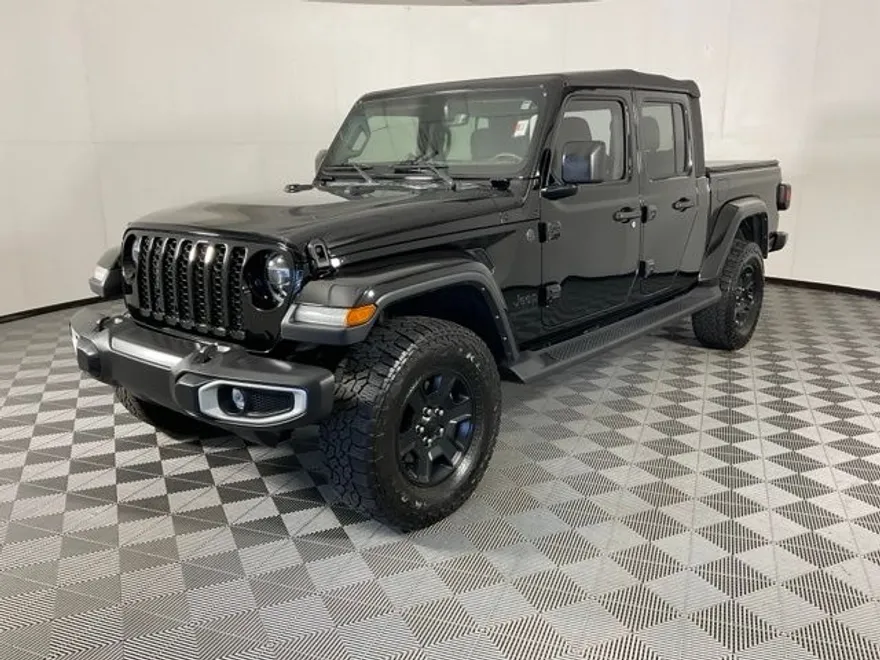 2022 Jeep Gladiator Sport photo 1