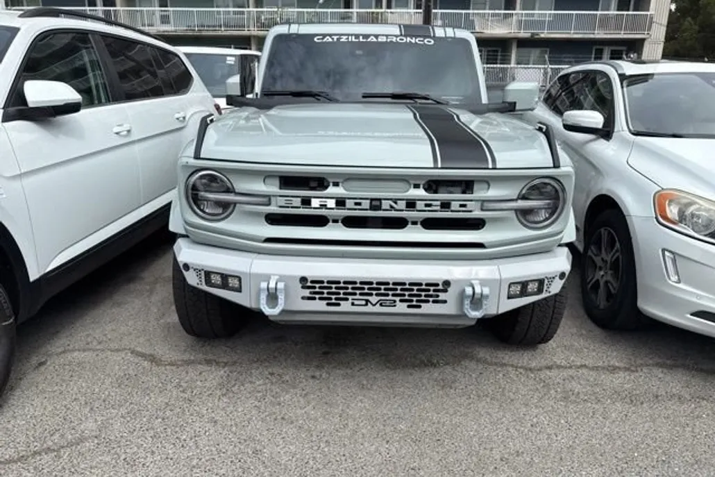2024 Ford Bronco Outer Banks photo 1