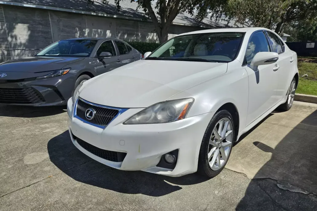 2013 Lexus IS 250 photo 1