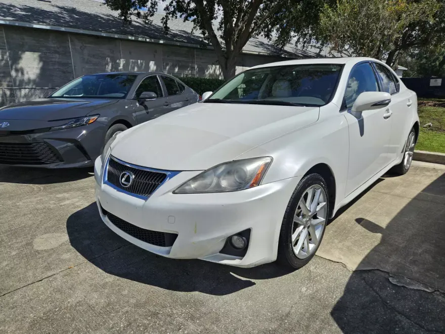 2013 Lexus IS 250 photo 1