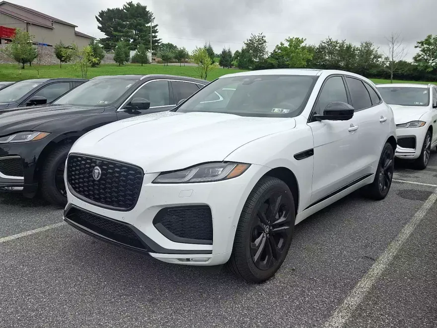 2026 Jaguar F-PACE R-Dynamic S P250 photo 1