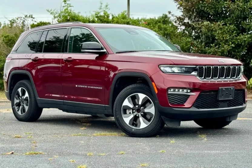 2023 Jeep Grand Cherokee 4xe photo 1