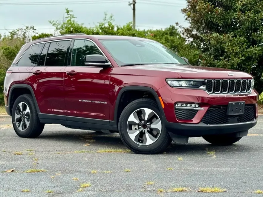 2023 Jeep Grand Cherokee 4xe photo 1