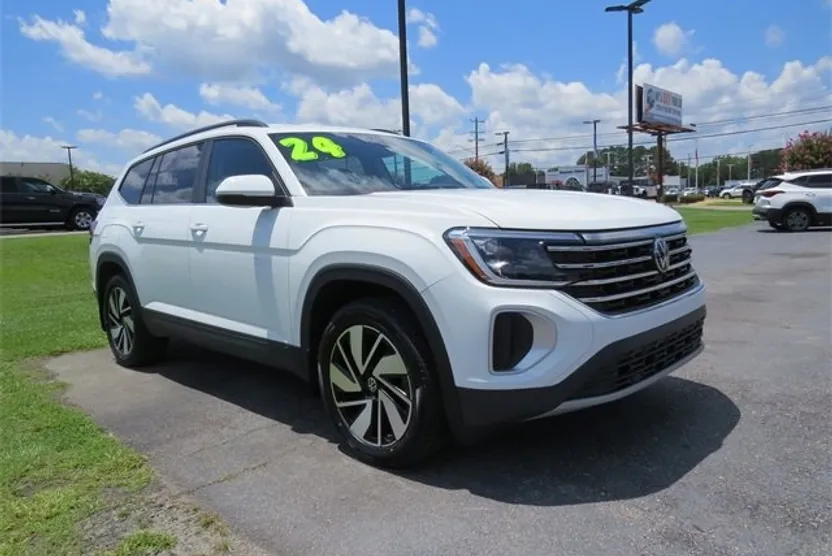 2024 Volkswagen Atlas SE Technology photo 1