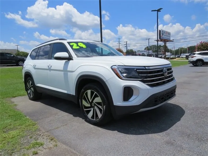 2024 Volkswagen Atlas SE Technology photo 1