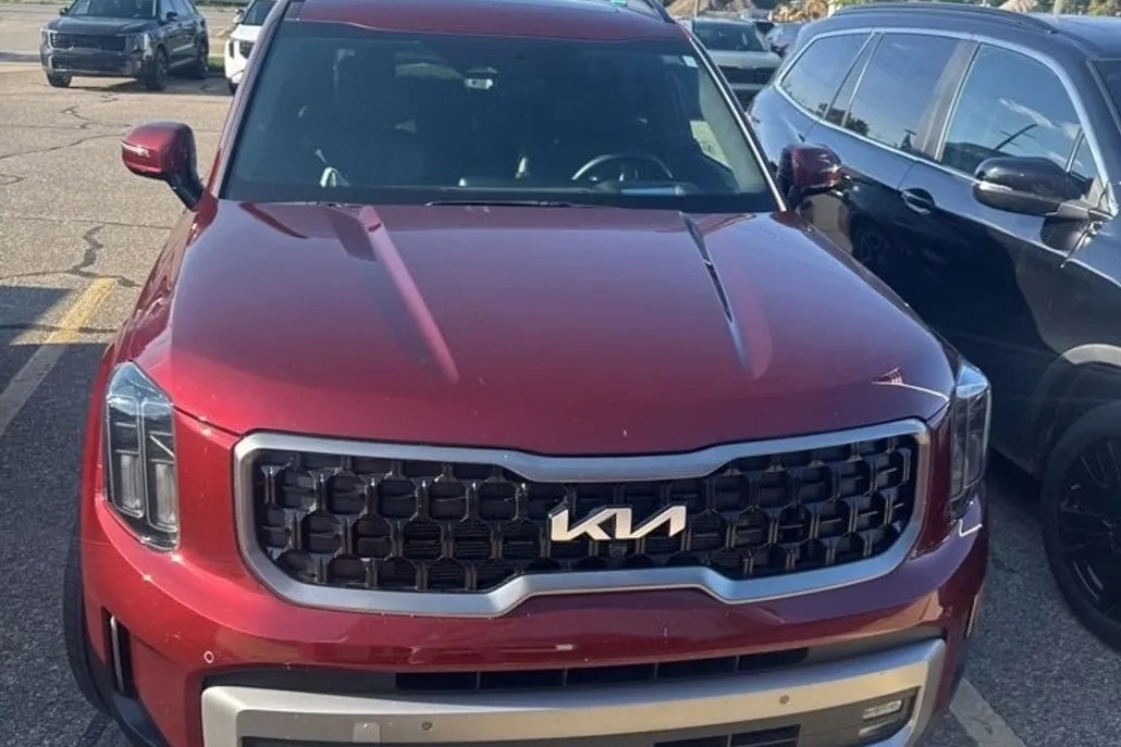 2023 Kia Telluride X-Line photo 1