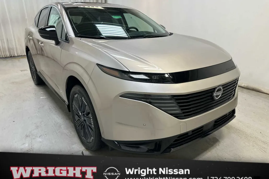 2025 Nissan Murano Platinum photo 1