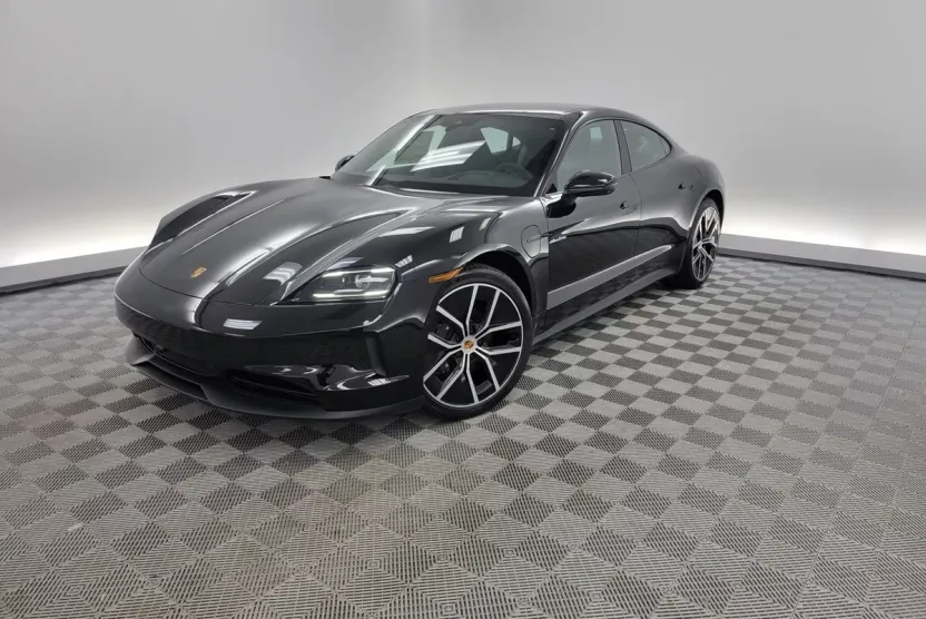 2025 Porsche Taycan 4 photo 1