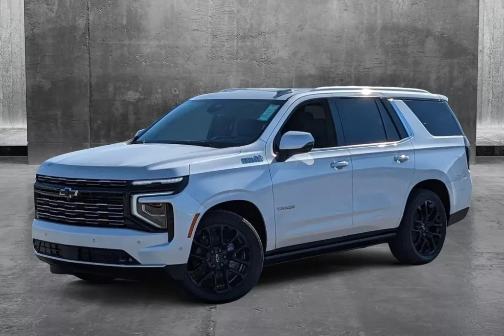 2025 Chevrolet Tahoe High Country photo 1