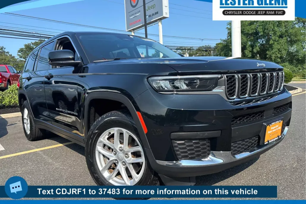 2022 Jeep Grand Cherokee Laredo photo 1