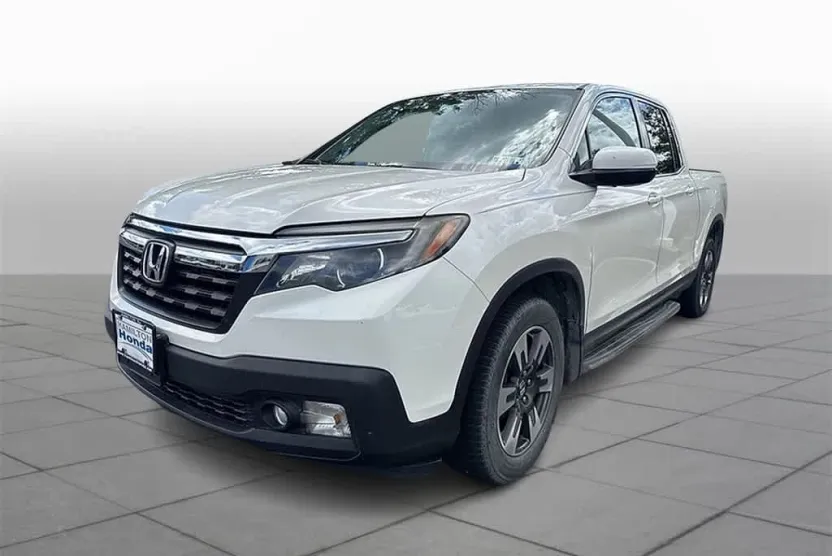 2017 Honda Ridgeline RTL-T photo 1