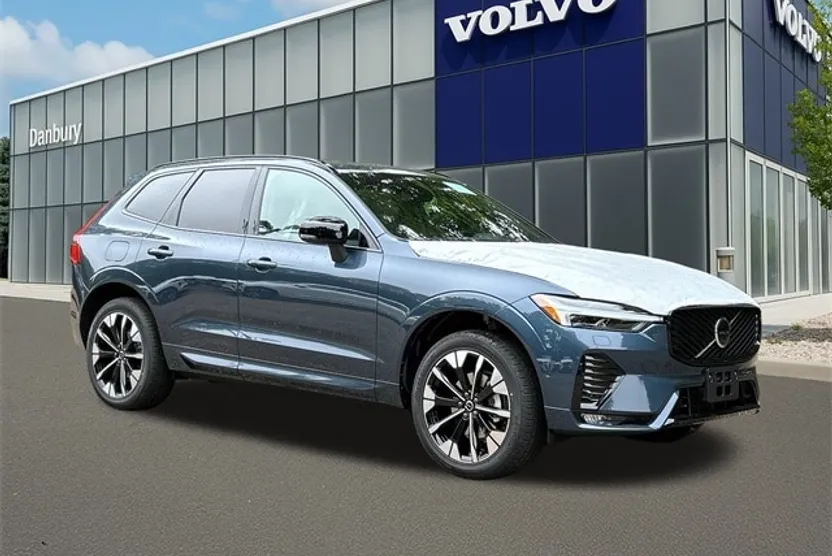 2026 Volvo XC60 B5 Plus photo 1