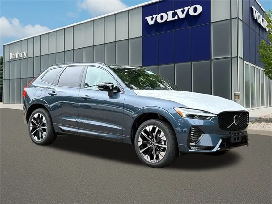 2026 Volvo XC60 B5 Plus photo 1