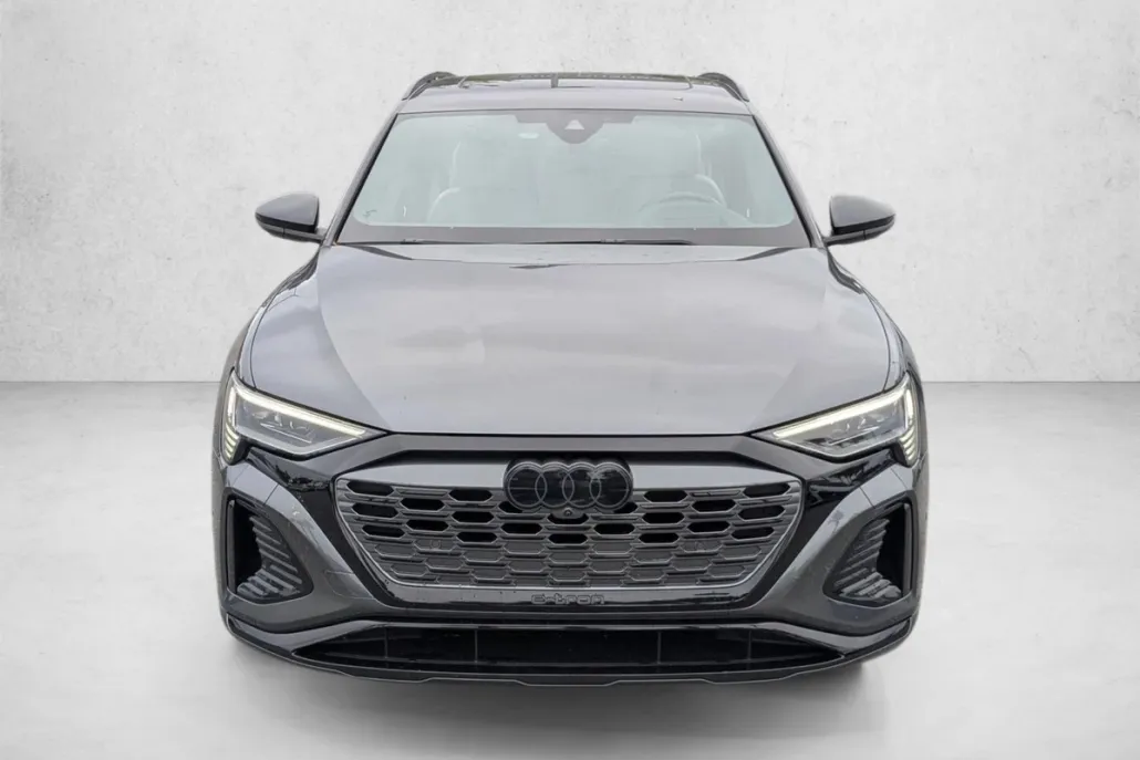 2024 Audi Q8 E-tron Prestige photo 1