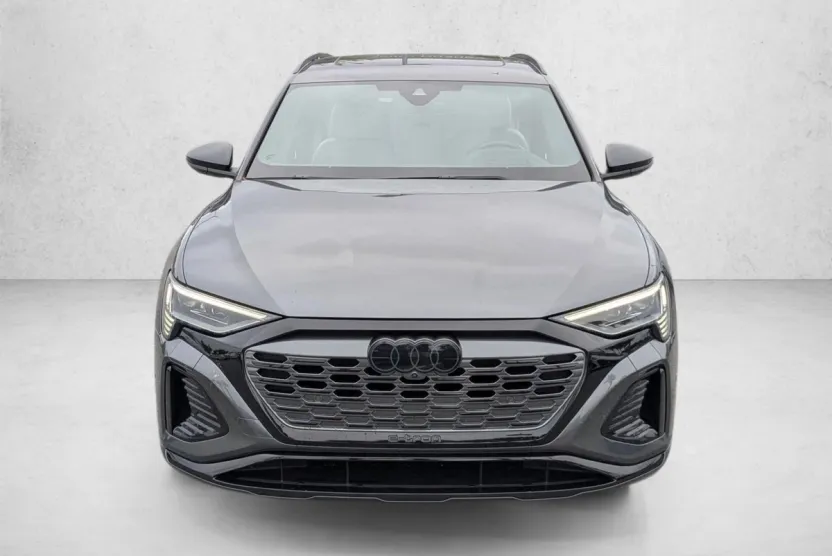2024 Audi Q8 E-tron Prestige photo 1