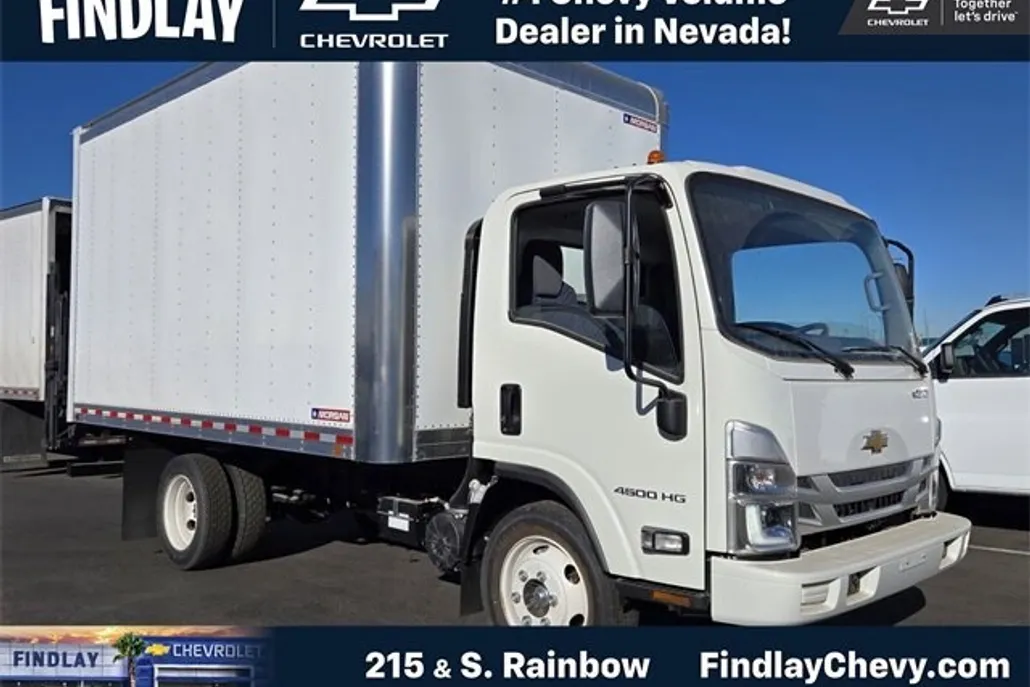 2024 Chevrolet Silverado 4500HD photo 1
