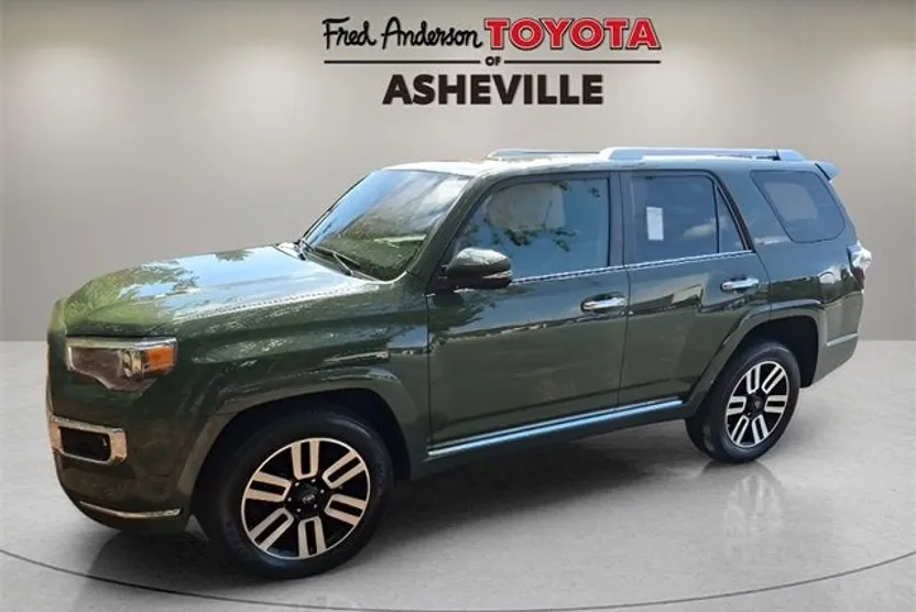 2022 Toyota 4Runner Limited photo 1