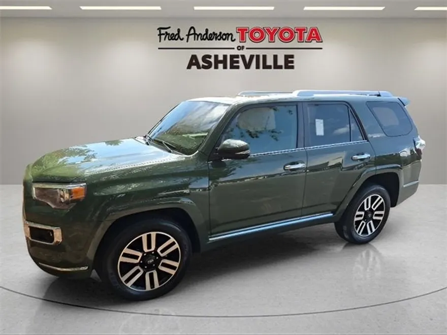 2022 Toyota 4Runner Limited photo 1