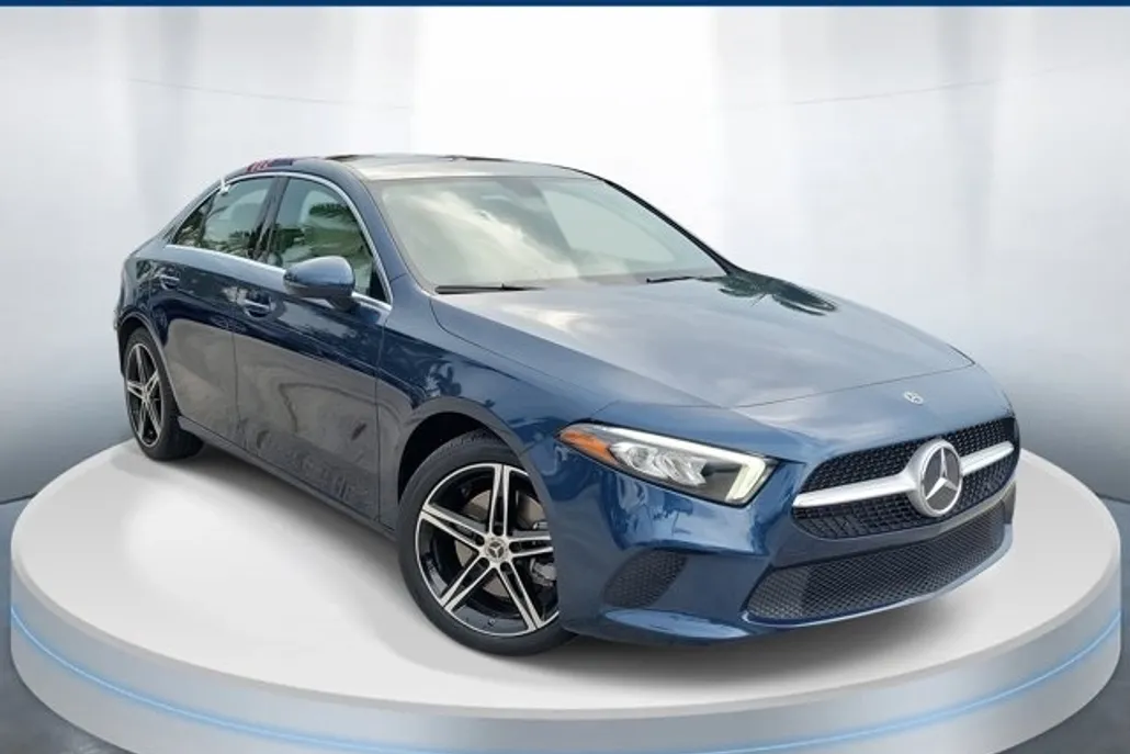 2019 Mercedes Benz A 220 photo 1