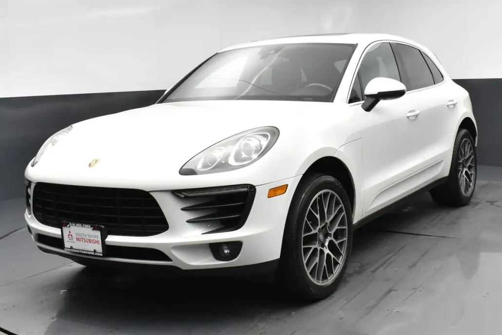 2015 Porsche Macan S photo 1