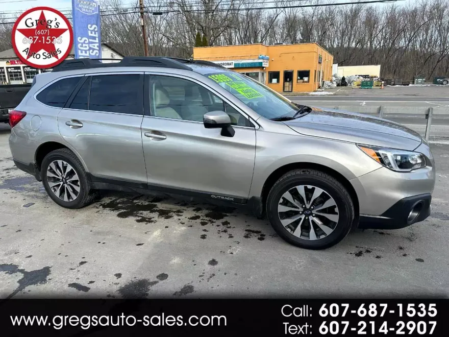 2016 Subaru Outback 2.5i Limited photo 1