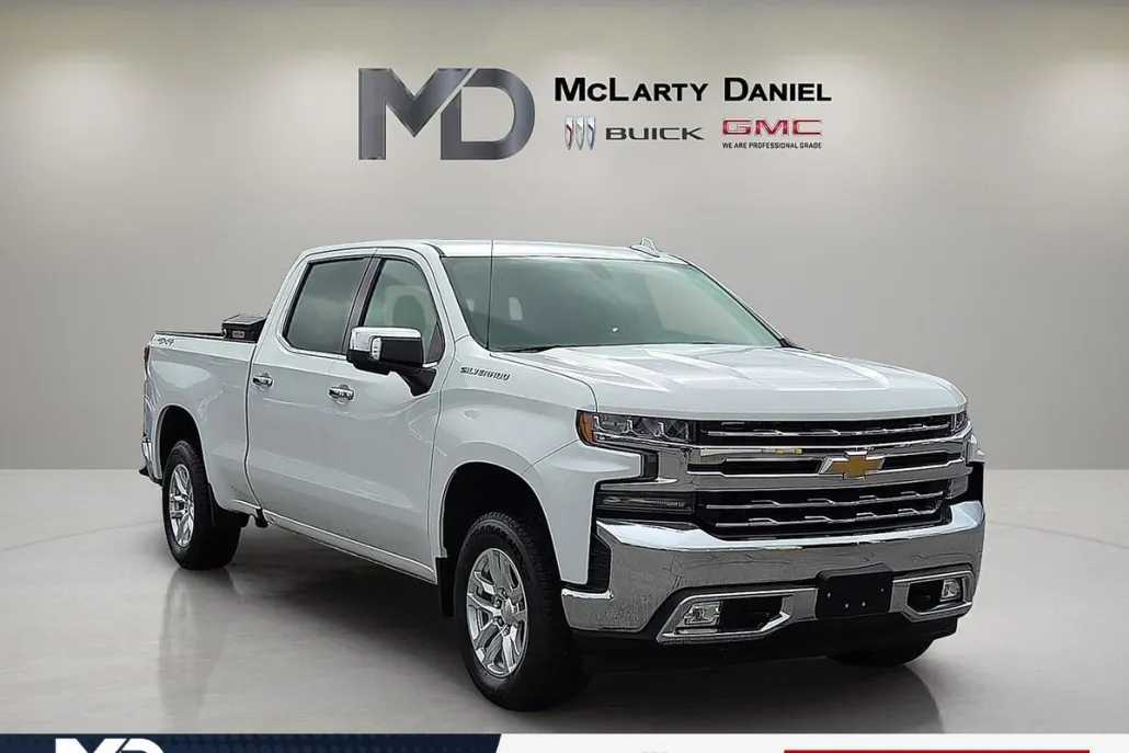 2020 Chevrolet Silverado 1500 LTZ photo 1