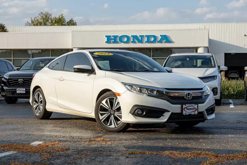 2018 Honda Civic EX-T photo 1