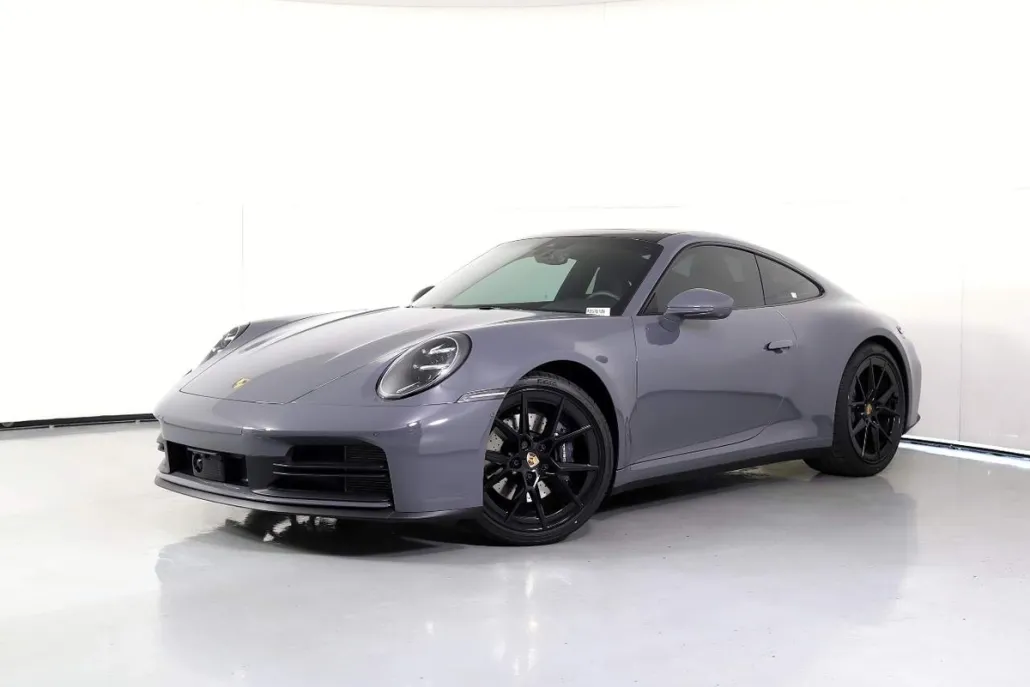 2025 Porsche 911 photo 1