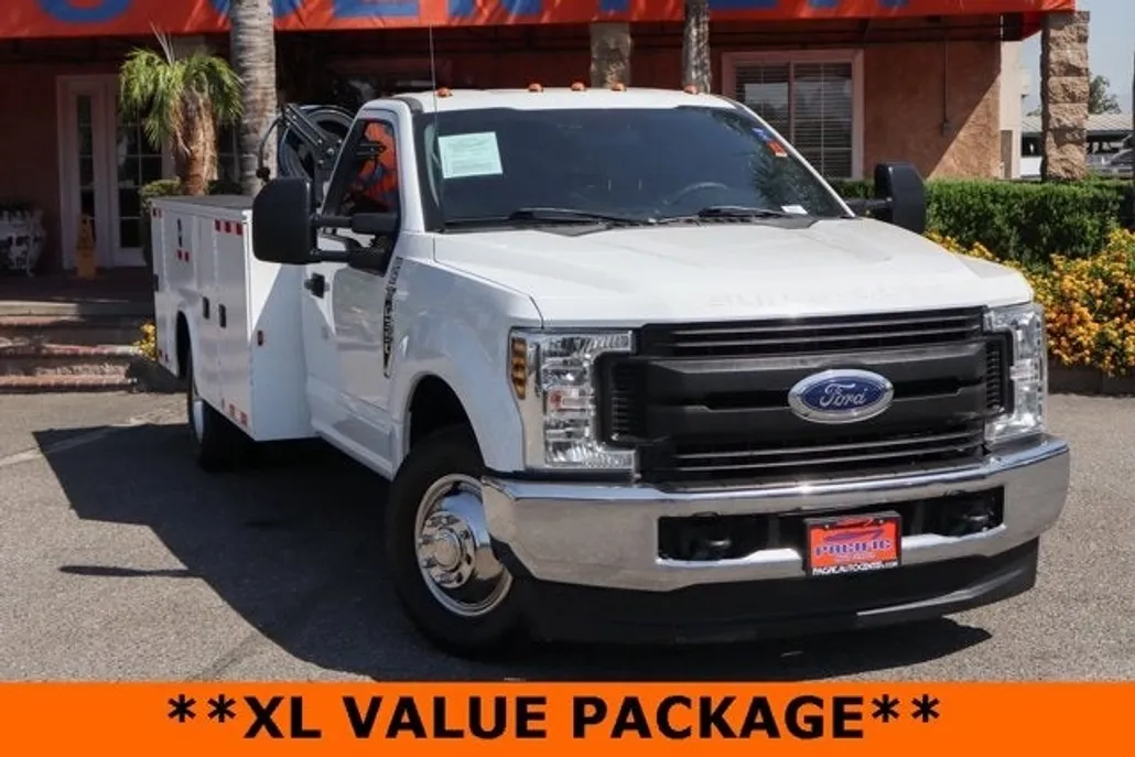 2019 Ford F-350 photo 1