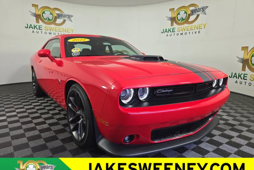 2022 Dodge Challenger R/T Scat Pack photo 1