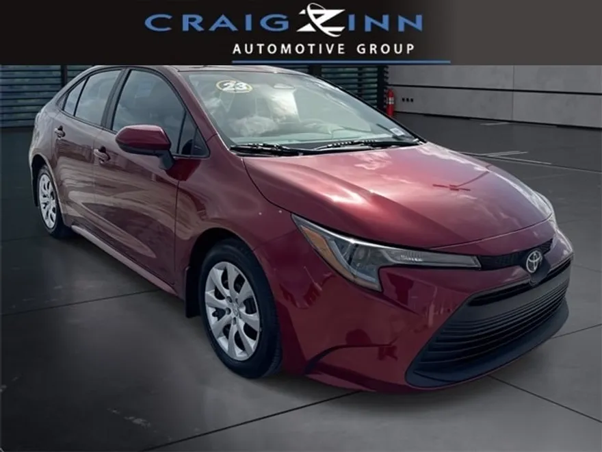 2023 Toyota Corolla LE photo 1