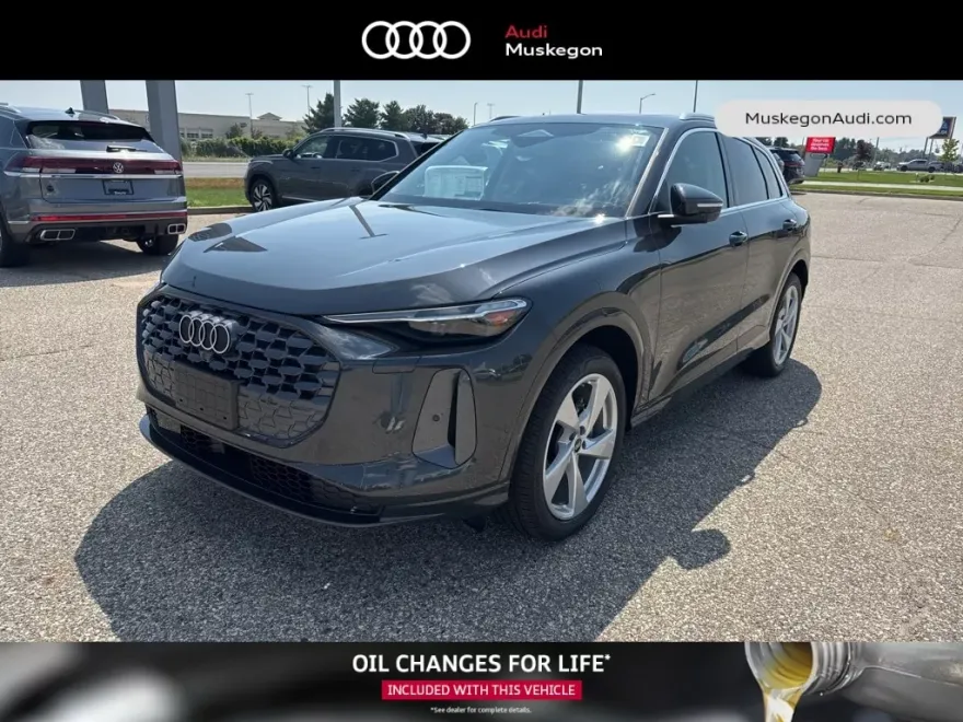 2025 Audi Q5 2.0T Prestige photo 1