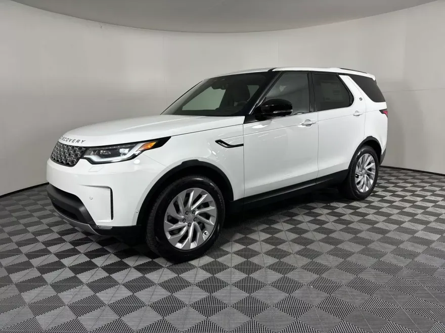 2025 Land Rover Discovery S photo 1