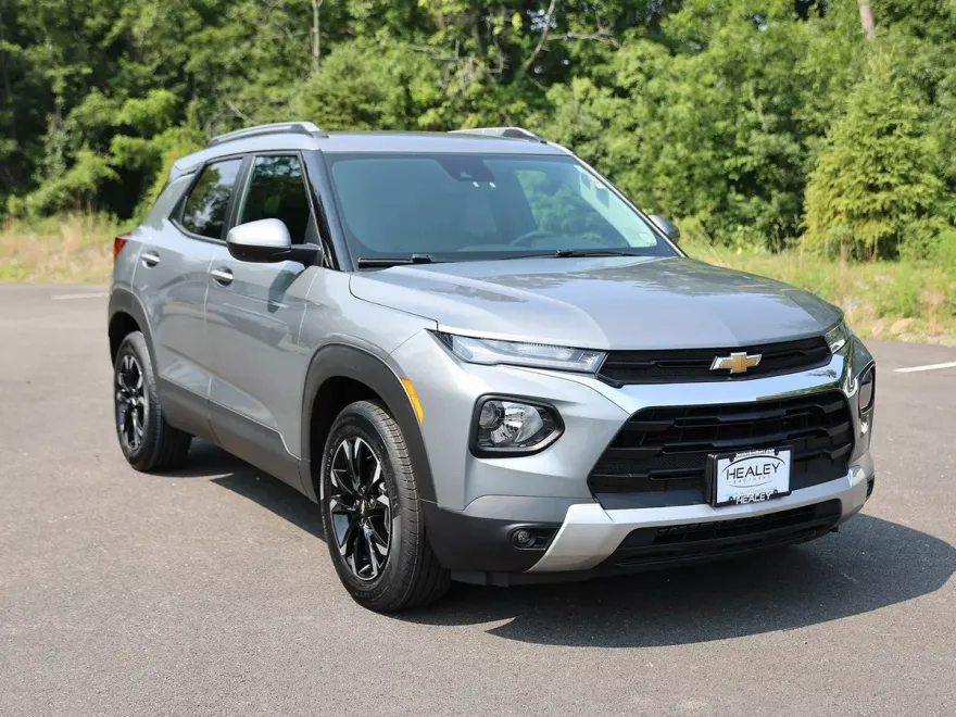 2023 Chevrolet Trailblazer LT photo 1