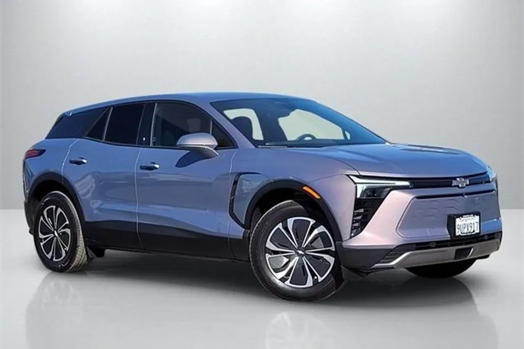 2025 Chevrolet Blazer EV photo 1