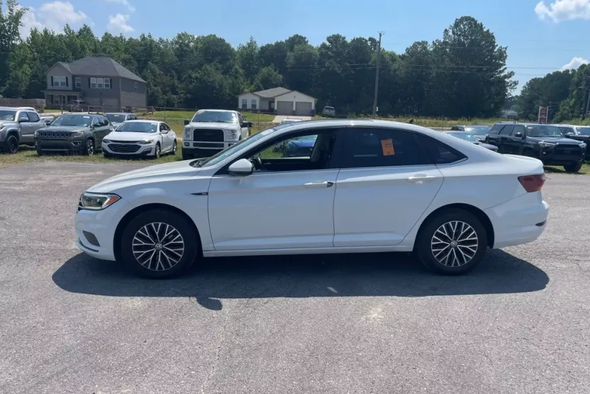 2019 Volkswagen Jetta SEL photo 1