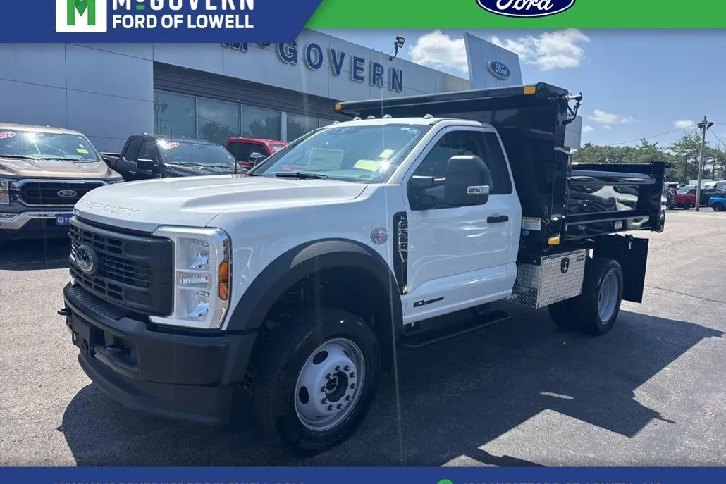 2025 Ford F-550 photo 1